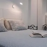 Income Spain 아파트