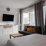 Income Spain 아파트